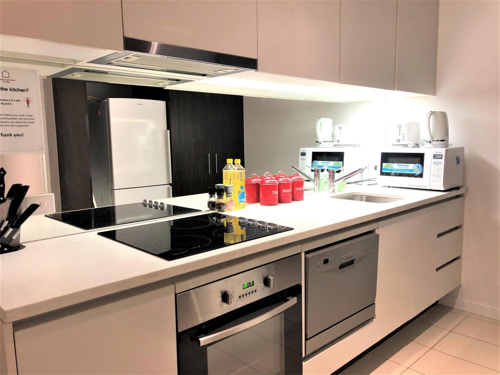 Readyset Apartments At Madison เมลเบิร์น ภายนอก รูปภาพ