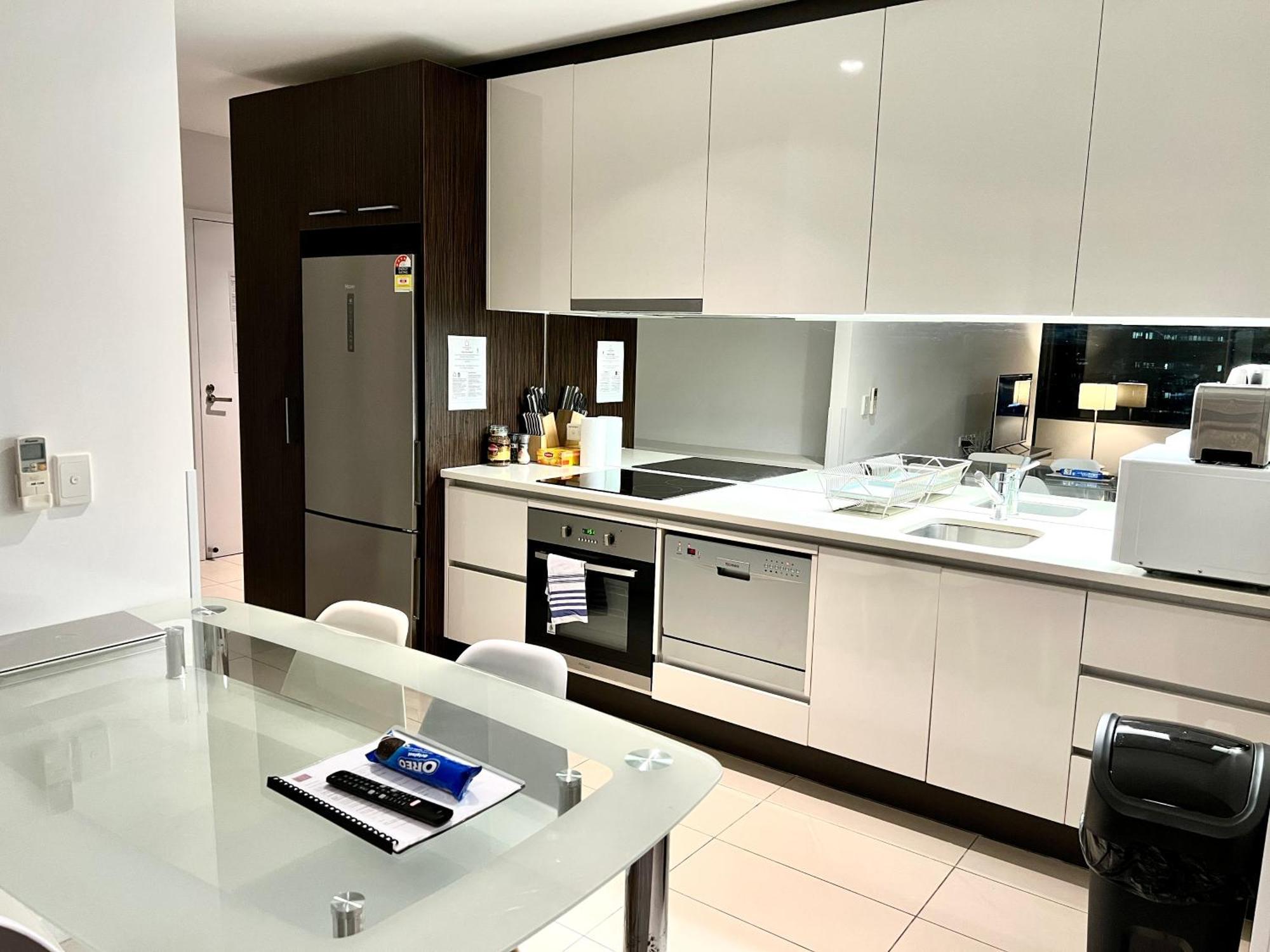 Readyset Apartments At Madison เมลเบิร์น ภายนอก รูปภาพ