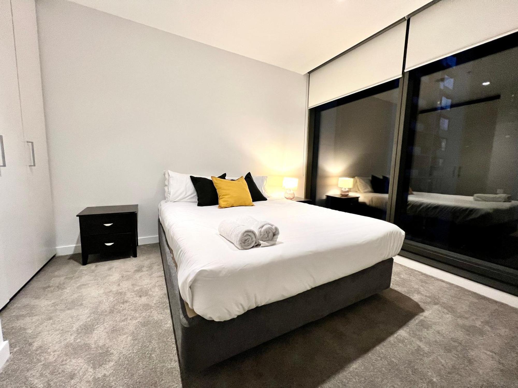 Readyset Apartments At Madison เมลเบิร์น ภายนอก รูปภาพ